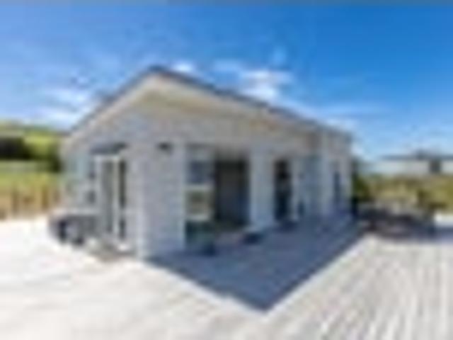 PRICE REDUCED Modern 2021 Coastal Bach