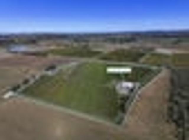 Price Reduced, Lifestyle with Winery Lease Income