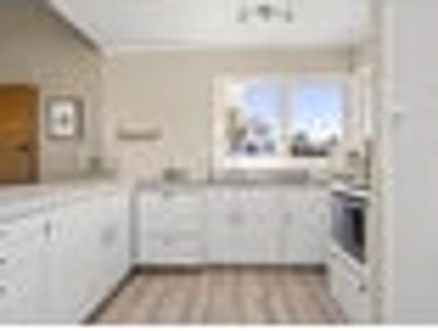 Price Reduced – Vendors Ready to Sell