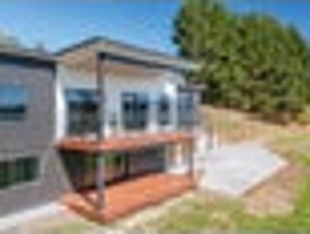 Priced to sell epic views, premium new build