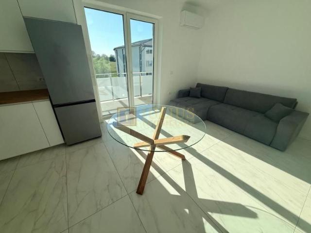 Prima inchirere| 2 camere| Giroc| apt modern si spatios| 2 locuri de parcare|