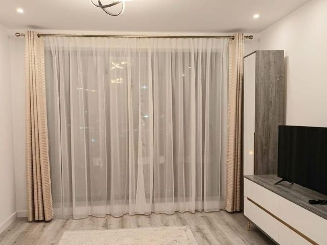 Prima Inchirere Parcare Acoperită Mașină de spălat vase