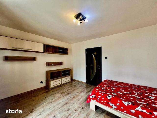 Prima închiriere în Păcurari – 1 cameră decomandat, bloc cu lift