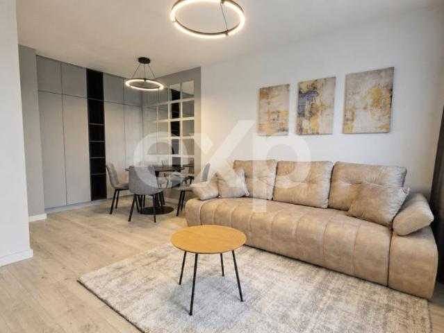 Prima închiriere | 2 camere, balcon 14,6 mp și parcare –