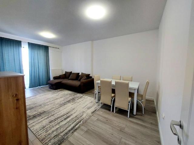 Prima inchiriere 2 Camere, decomandat, etaj 4, 6 minute M.