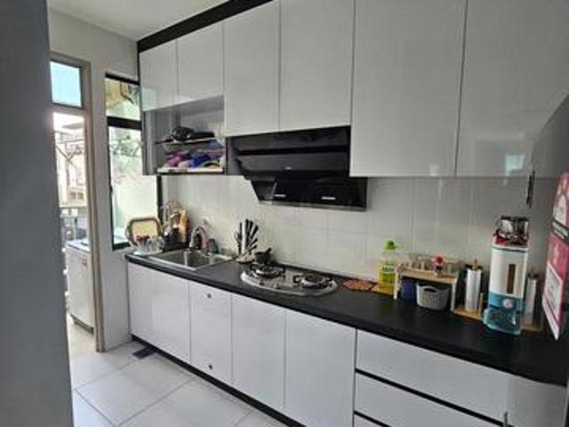 Prima Matang 2 bedrooms corner unit Apartment For Sale