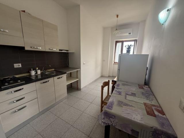 PRIMA PORTA BILOCALE ARREDATO CON POSTO AUTO