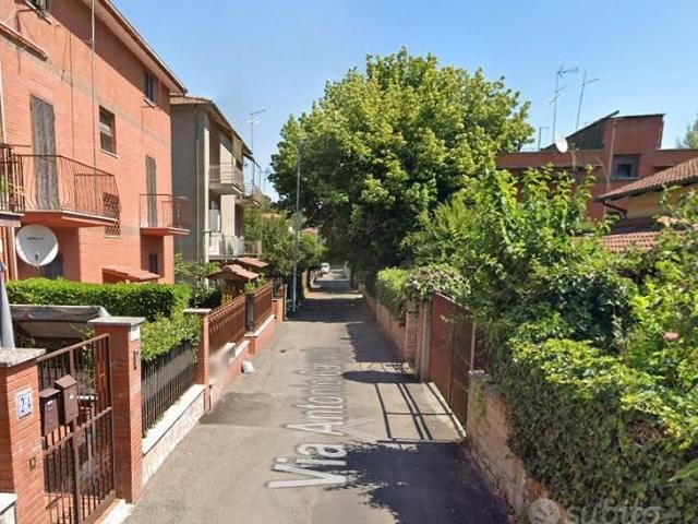 Prima porta grazioso bilocale arredato