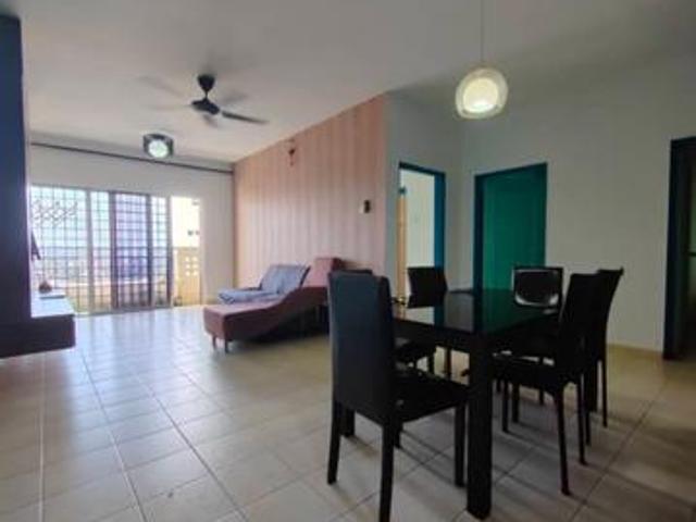 Prima Regency Apartment Plentong Masai Renovated Facing Swimmi