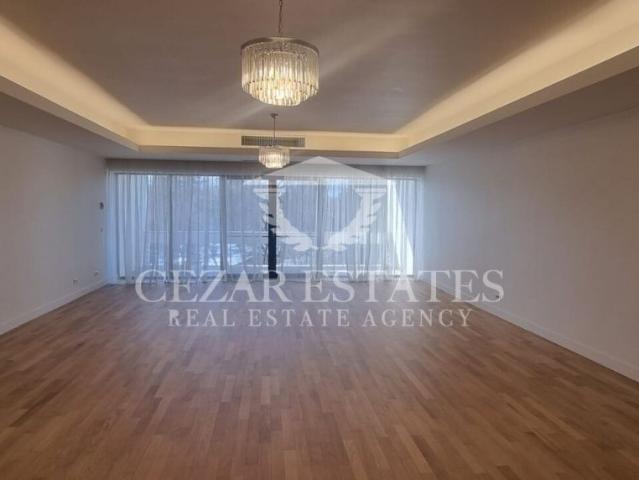 PRIMAVERII DE INCHIRIAT APARTAMENT 5 CAMERE MOBILAT MODERN LOC PARCARE