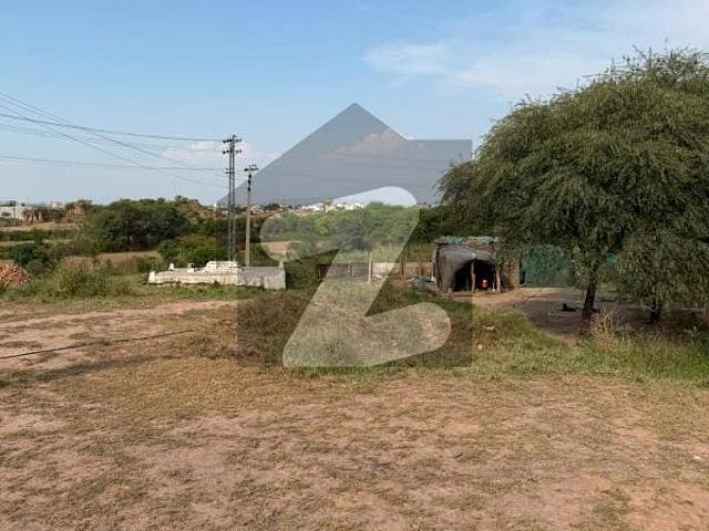 Prime 50 Kanal Single Owner Commercial/Residential Land Near Bahria Foundation College & Jinnah Garden