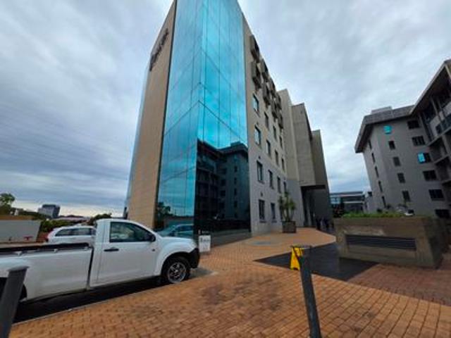 prime 594m2 office to let in menlyn