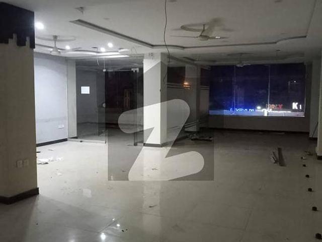 Prime 7 Marla First Floor Hall Available Wide, Airy & Versatile Space