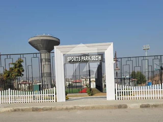 Prime 1 Kanal Plot For Sale In DHA Phase 5, Sector H Near Head Office