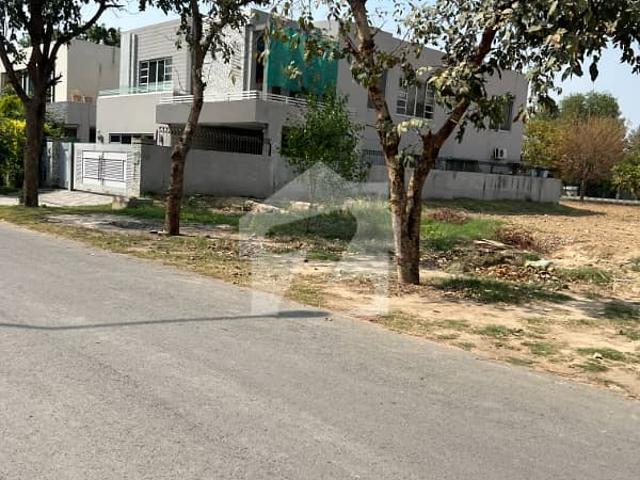 Prime 2 Kanal Pair Of Plot Old House For Sale | Main Ghazi Road | Phase 2 | Block L