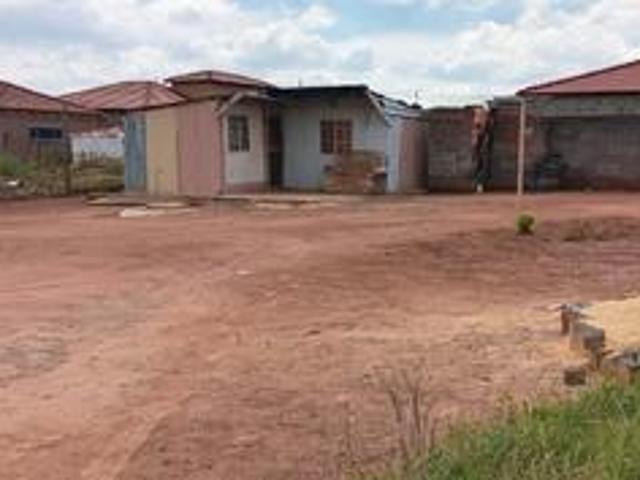 prime 320 sqm vacant stand on the ma.