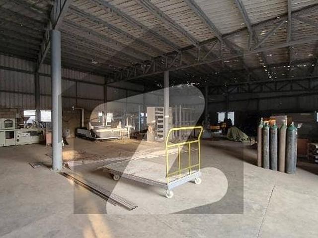 Prime warehouse available for rent at korangi creek | easy acces