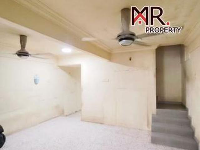 PRIME AREA Double Storey Terrace Taman Desa Jaya FOR SALE