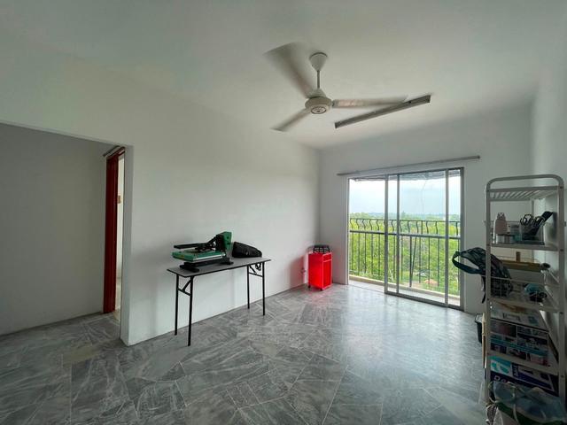 Prime Area Low Cost 3 Room Pangsapuri Ruvena VillaTaman Putra Perdana