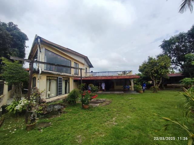 Prime Area Rumah Berkembar Corner Unit Enormous Land