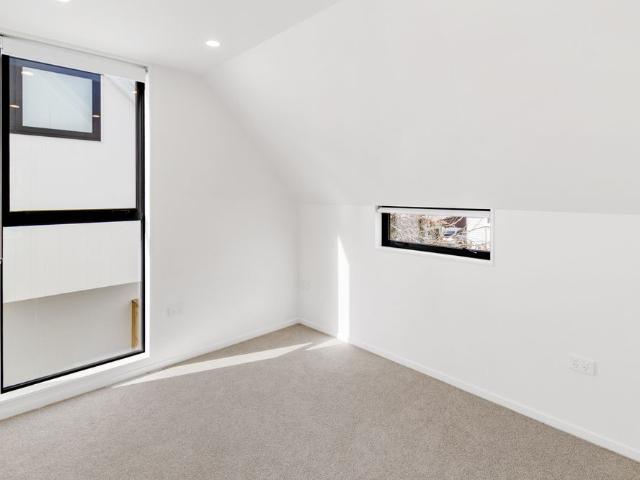 Prime Avondale location!