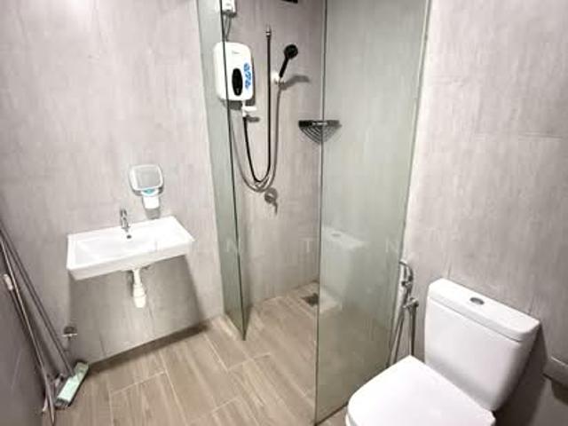 Prime Bukit Jalil location. Near Pavilion Bukit Jalil, LRT & major highways. Modern facilities, 24 hour security, great connectivity