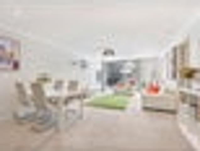 Prime CBD Apartment