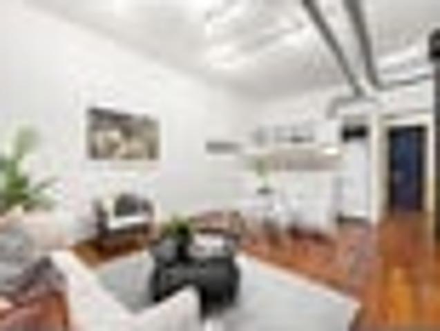 Prime CBD Living In A Stylish Urban.