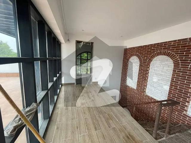 Prime Commercial Building for Sale F 6/2 | Measuring 160 Sq Yds