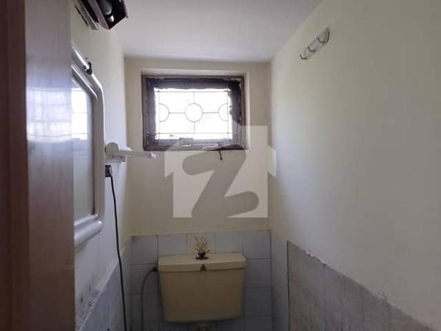 Prime Corner House For Sale In I 8/2 40x80 | Two Separate Units