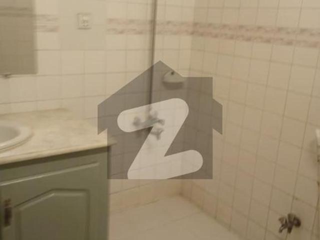Prime Corner Location Extra Land Spacious & Elegant Living I 8