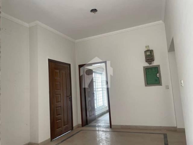 Prime Corner Property: 5 Marla Hostel For Sale Ali Town Lahore PKR 250,000 Monthly Rental Income