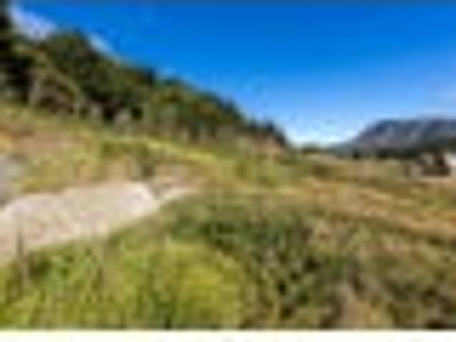 Prime Elevated Section in Scenic Waikawa