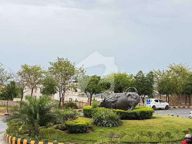 Prime Investment Opportunity In Gulberg Greens Block E