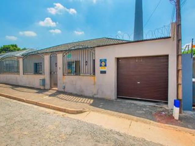 prime investment property on the mar.