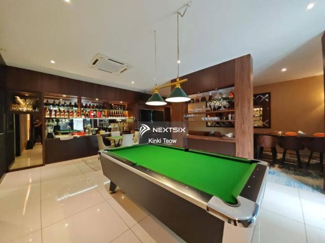 Prime landed home in the highly sought after USJ 4, one of Subang Jaya’s most established residential neighbourhoods. Corner land facing east ️