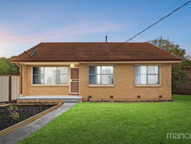 Prime Laverton Location with Entertainer's Deck!