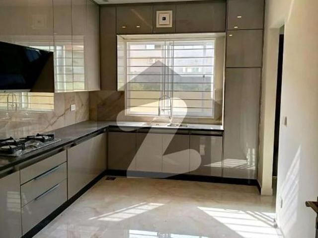 Prime loc brand new out class finishing kanal house avail for sale dha defence phase 1
