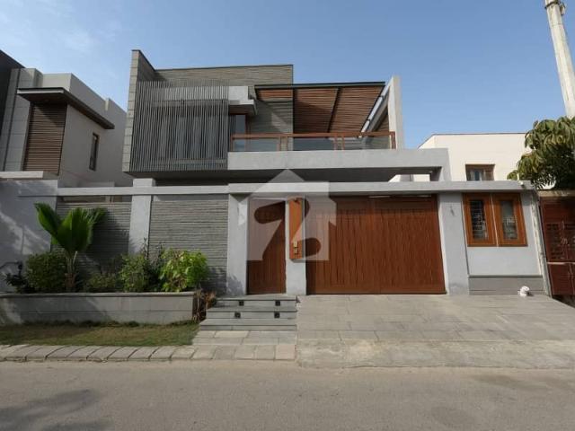 Prime Location 500 Square Feet House In DHA Phase 8 Is Available For sale
