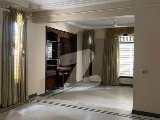Prime Location 500 Square Yards House Available For Rent In Shahra e Faisal