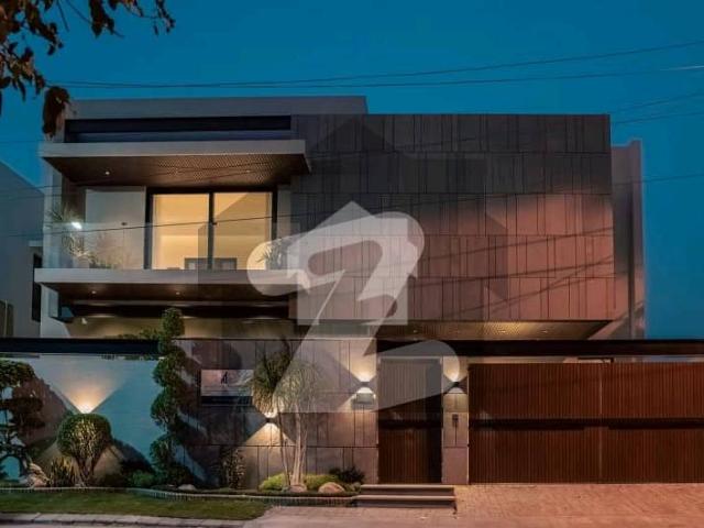 Prime Location 500 Square Yards House For Sale In DHA Phase 8 Karachi In Only Rs. 285000