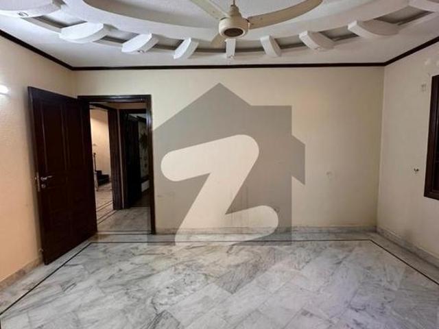 Prime Location 500 Square Yards House In Karachi Is Available For rent DHA Phase 7