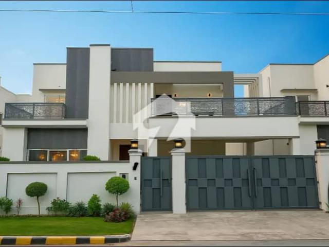 Prime Location 500 Sq. Yards Modern House Available for Rent in Falcon Complex New Malir