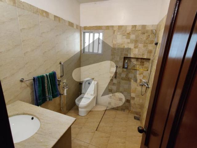 Prime Location: 500 Yards House for Rent on Main Khayaban e Shujaat, Phase 6 DHA Phase 6