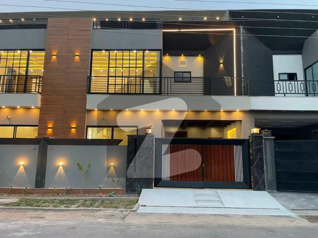 Prime Location 5 Marla Modern Beautiful House Available For sale In Buch Villas Manik Block Buch Villas Phase 2 Manik Block