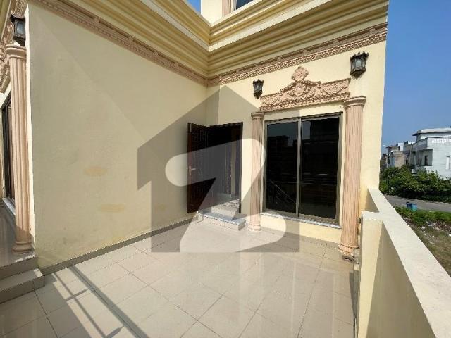 Prime Location 5 Marla House available for sale in Citi Housing Society if you hurry Citi Housing Society