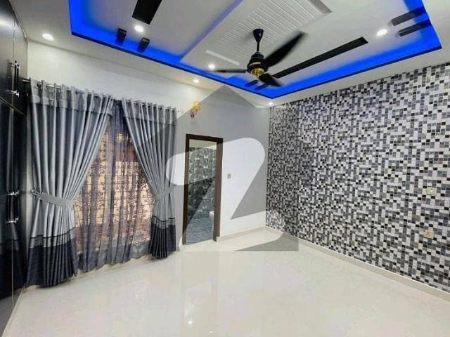 Prime Location 5 Marla House For rent In Wapda Town