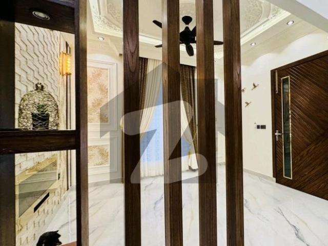 Prime Location 5 Marla House For sale Available In Citi Housing Society