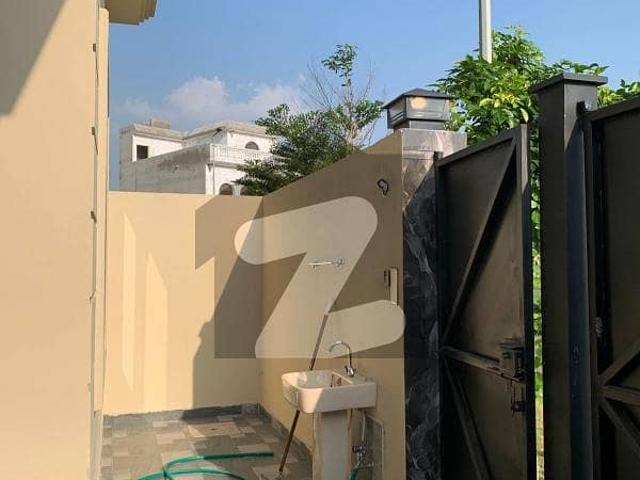 Prime Location 5 Marla House For sale In Gujranwala