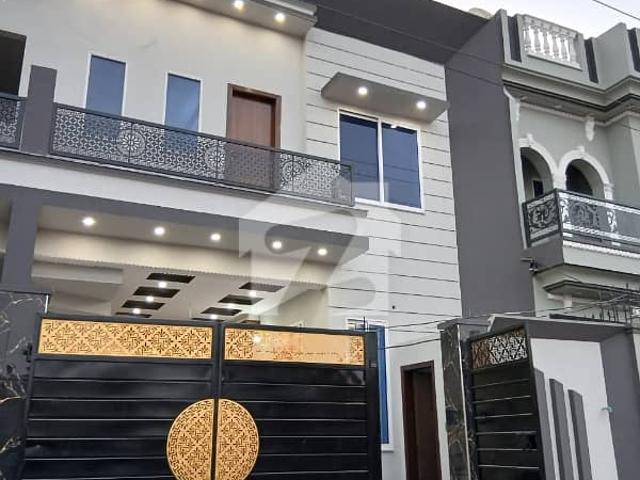 Prime Location 5 Marla House With Modern Elevation For Sale Location: Near T Chowk, Shalimar Colony